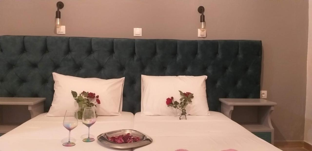 الشقق الفندقية آغيوس غيوريوسفي  Kapetanios Luxury المظهر الخارجي الصورة
