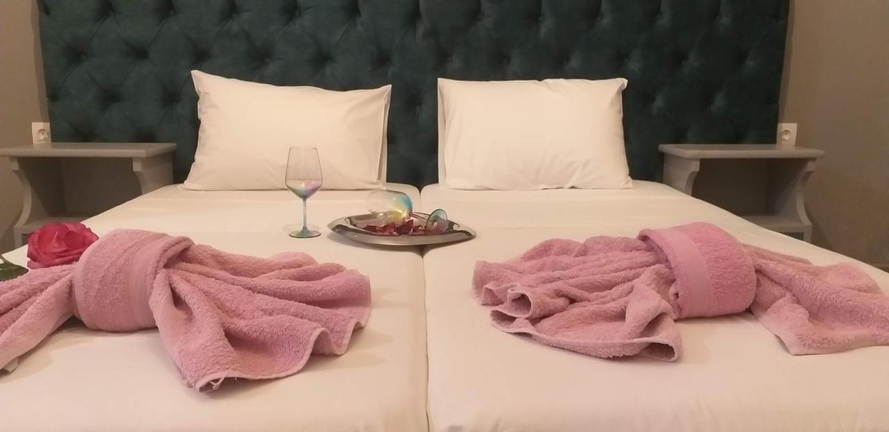 الشقق الفندقية آغيوس غيوريوسفي  Kapetanios Luxury المظهر الخارجي الصورة