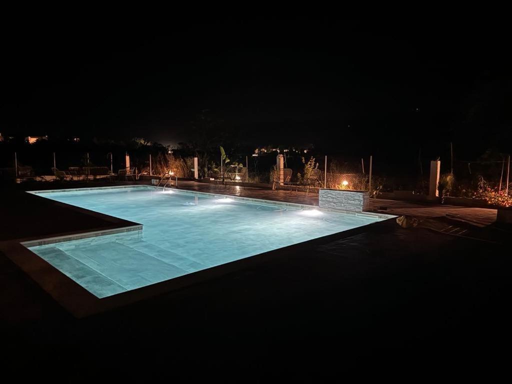 الشقق الفندقية آغيوس غيوريوسفي  Kapetanios Luxury المظهر الخارجي الصورة