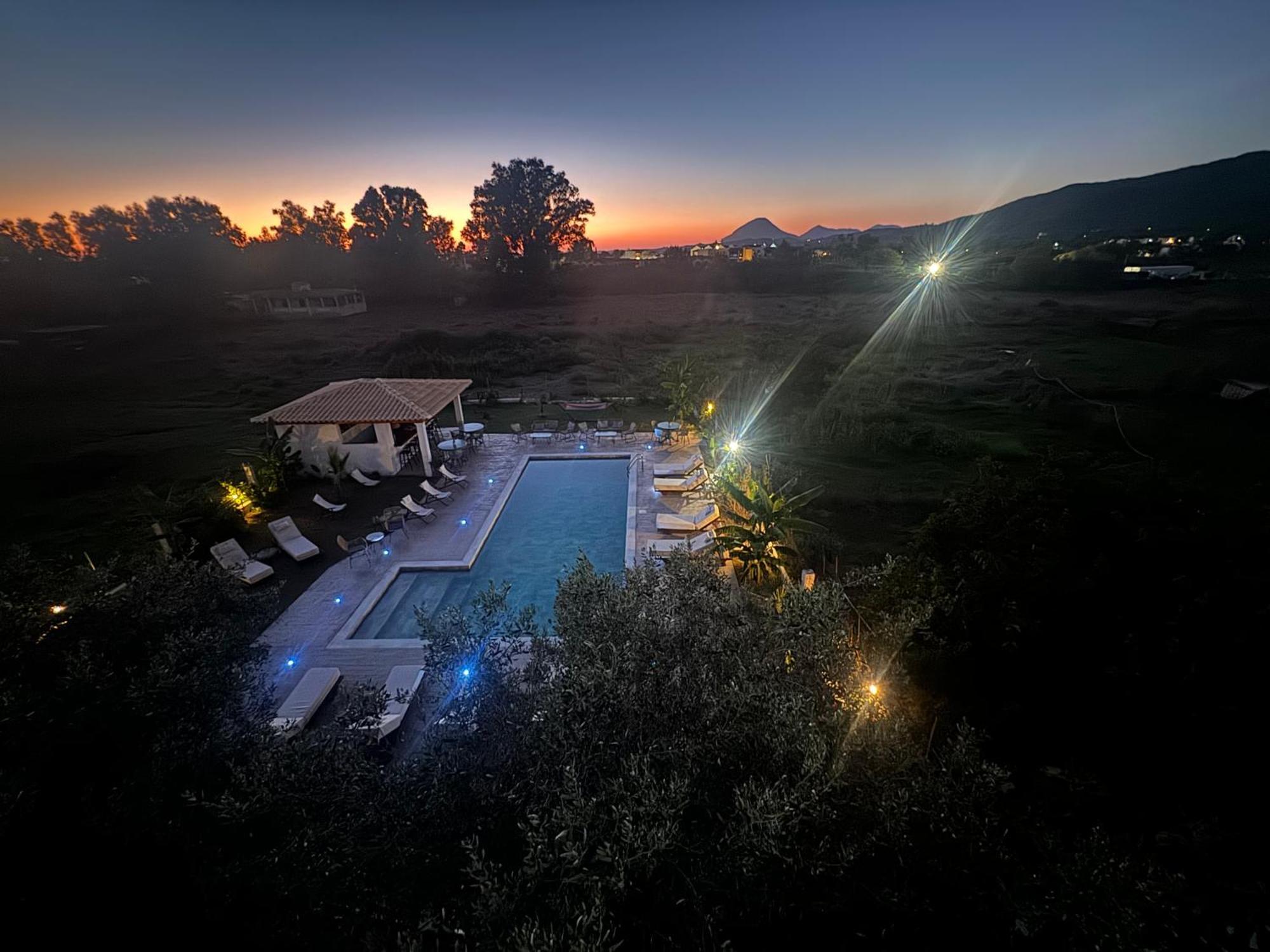 الشقق الفندقية آغيوس غيوريوسفي  Kapetanios Luxury المظهر الخارجي الصورة